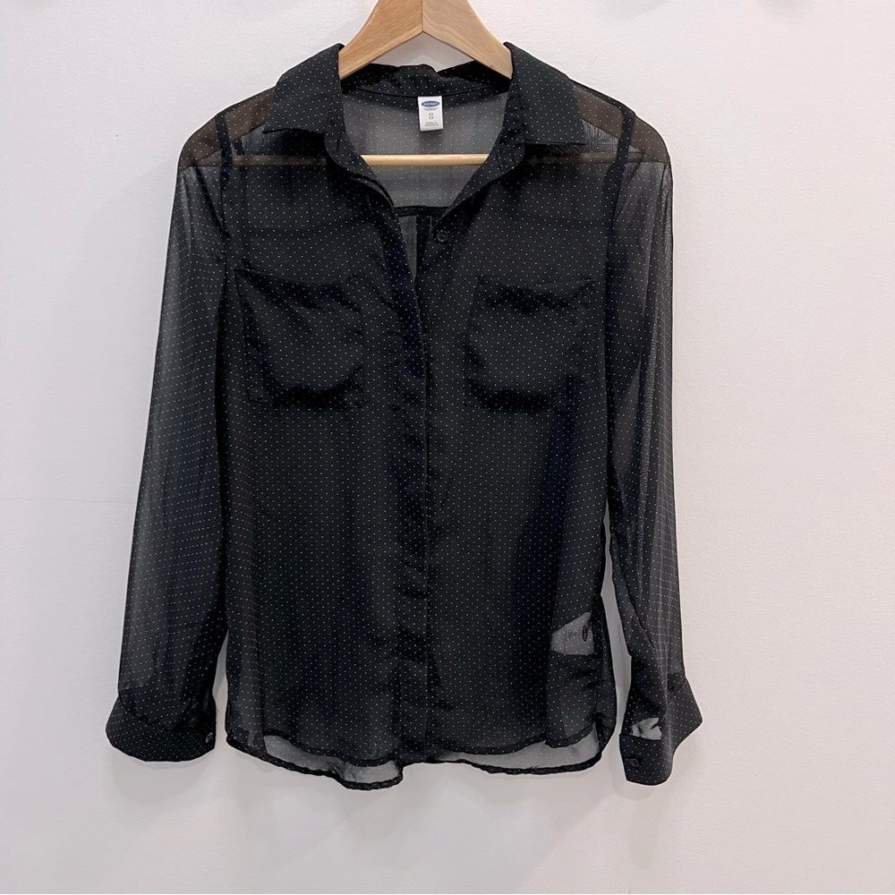 Old navy Xs black and white polka dot long sleeve button down shirt
